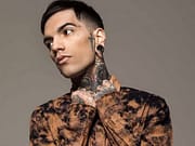 Tu la conosci la vera storia di Gionny Scandal?