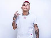 Sfera Ebbasta crea T-shirt per Twinset
