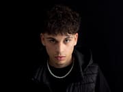 Bussø pubblica “Radar”: un nuovo singolo trap dal cuore sentimentale